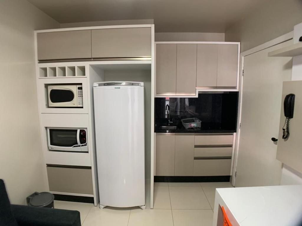 Maravilhoso Apto Com Vista Mar E Piscina-Hb03F Флорианополис Экстерьер фото
